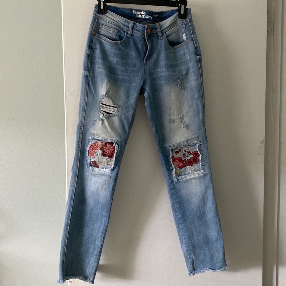 hippie laundry tom girl Jeans. Sz 26. True to size. Great condition!!